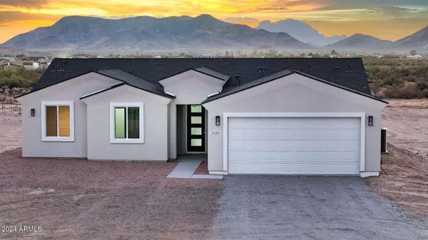 1028 S Wintersburg Road,  Tonopah,  AZ 85354