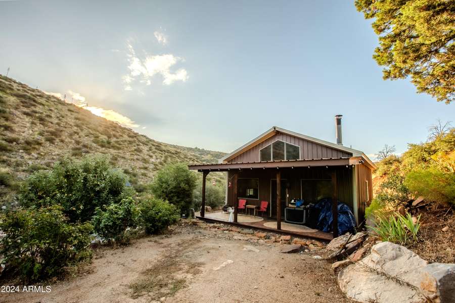 988 N Mountain Lion Pass --, Winkelman, AZ 85192