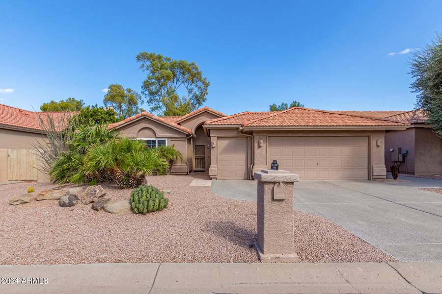 10918 E San Tan Boulevard, Sun Lakes, AZ 85248