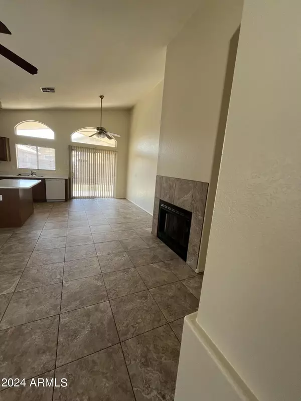 Chandler, AZ 85224,1035 W WHITTEN Street