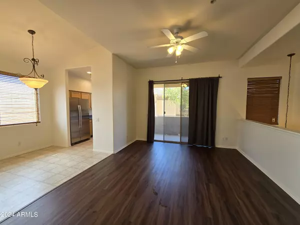 Tempe, AZ 85282,1445 E BROADWAY Road #204