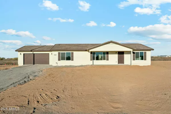 31812 N 221ST Drive, Wittmann, AZ 85361