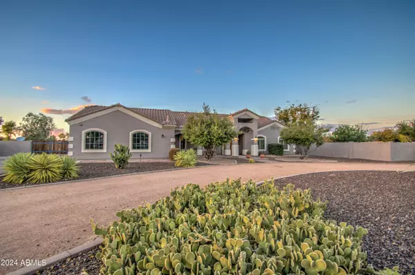 San Tan Valley, AZ 85140,64 W VIA DE PALMAS --