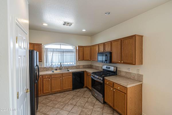 Queen Creek, AZ 85142,23053 S 214TH Street