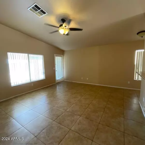 Glendale, AZ 85303,6324 N 79TH Lane