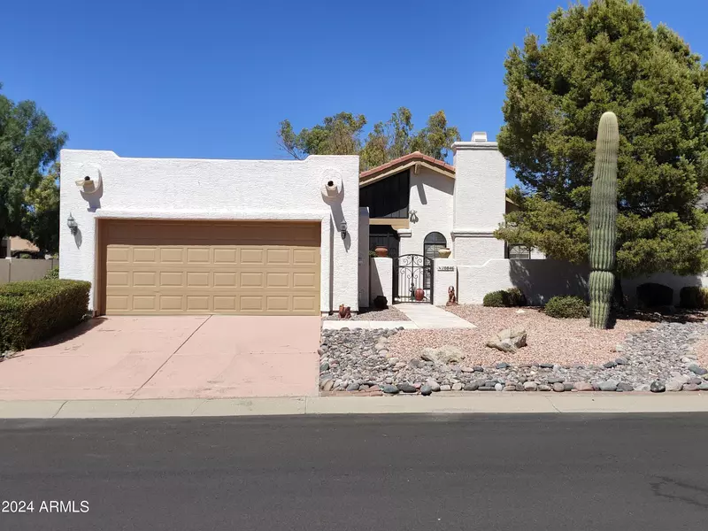 10846 E NAVAJO Drive, Sun Lakes, AZ 85248