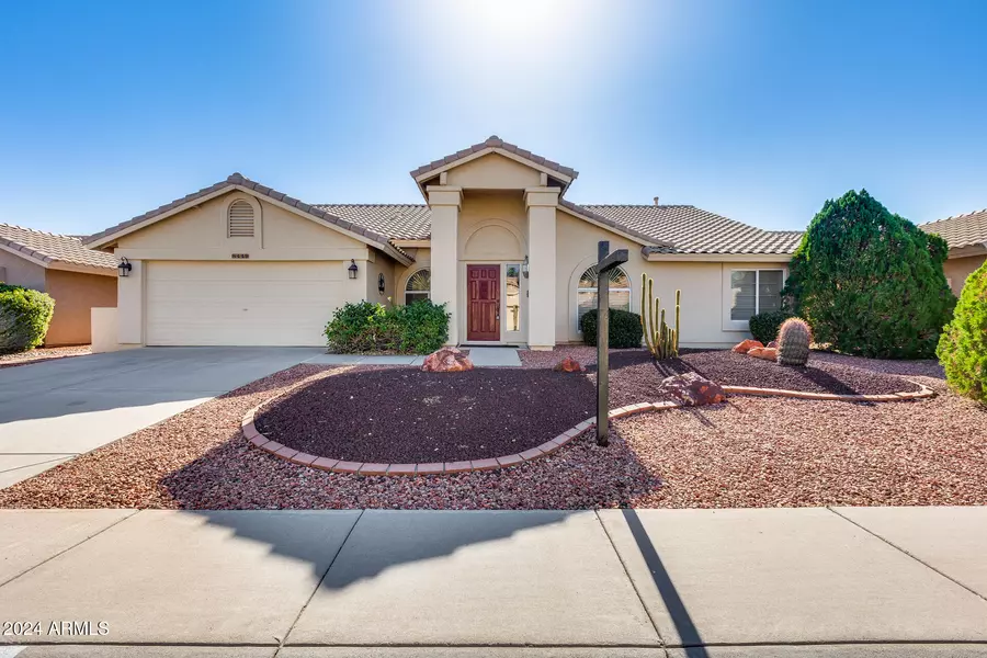 8449 W ROCKWOOD Drive, Peoria, AZ 85382