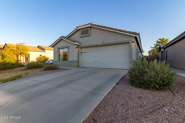 1425 E LESLIE Avenue, San Tan Valley, AZ 85140