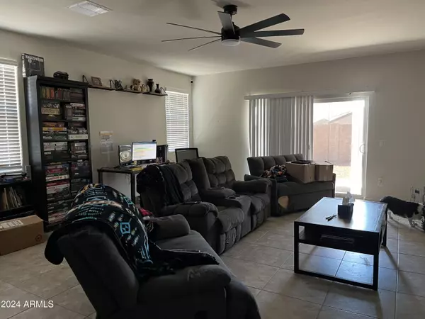 Casa Grande, AZ 85122,1079 W Beacon Drive