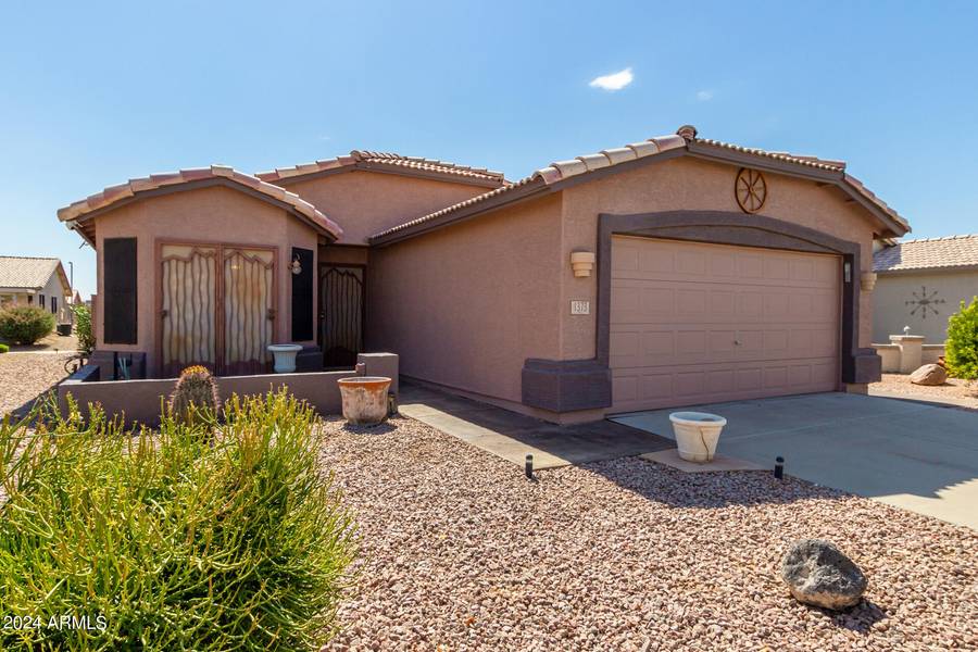 1373 E Cherry Hills Drive, Chandler, AZ 85249