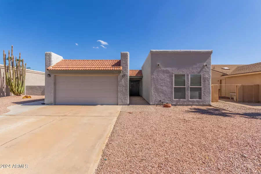 9419 E FAIRWAY Boulevard, Sun Lakes, AZ 85248