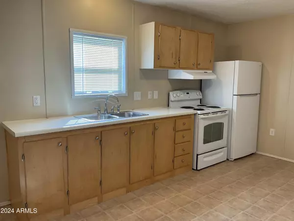 Mesa, AZ 85210,61 W Southern Avenue #29