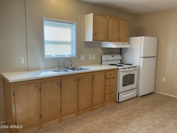 Mesa, AZ 85210,29 W Southern Avenue #29