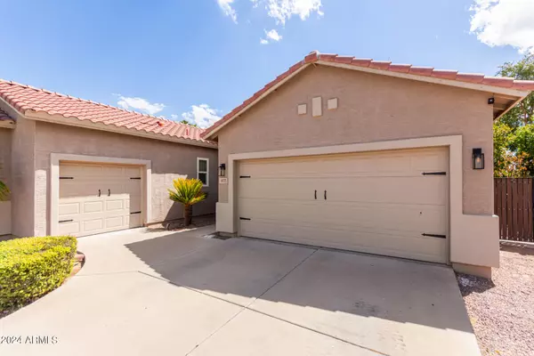 Chandler, AZ 85248,677 W HEMLOCK Way