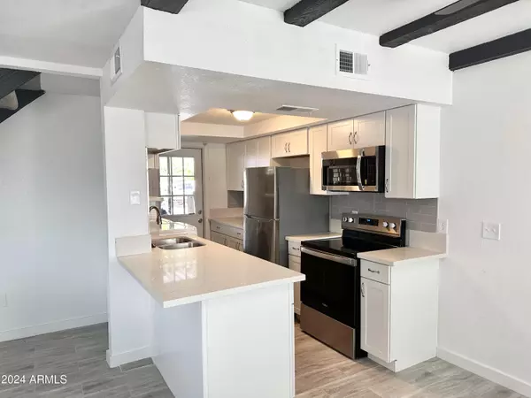 1504 E INDIANOLA Avenue #4, Phoenix, AZ 85014