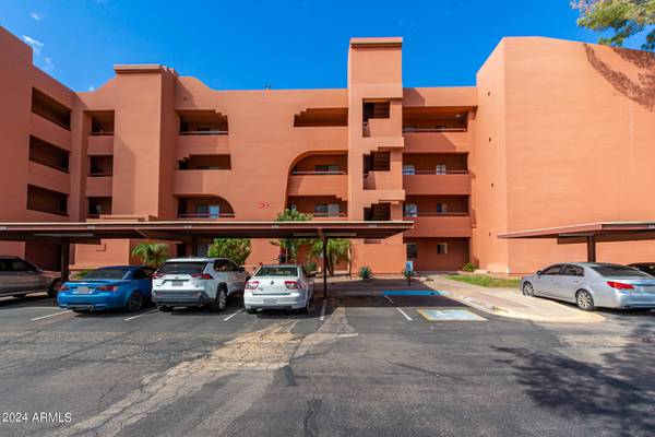 12222 N PARADISE VILLAGE Parkway S #237, Phoenix, AZ 85032