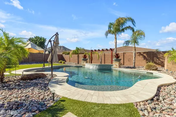 4402 W GOLDMINE MOUNTAIN Drive, San Tan Valley, AZ 85144