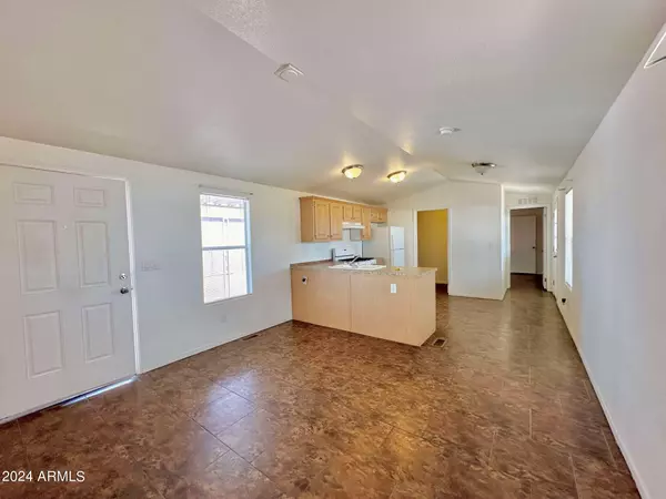 Mesa, AZ 85206,303 S Recker Road #136