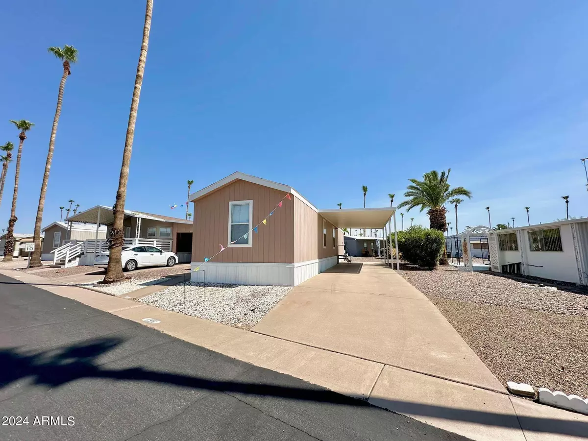 Mesa, AZ 85206,303 S Recker Road #136