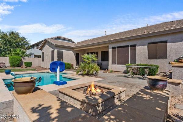 Chandler, AZ 85249,6930 S Nash Way