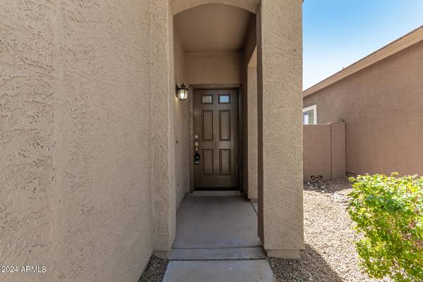 San Tan Valley, AZ 85143,1021 W VINEYARD PLAINS Drive