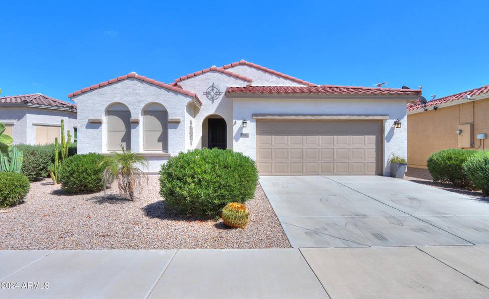 64 S AGUA FRIA Lane, Casa Grande, AZ 85194