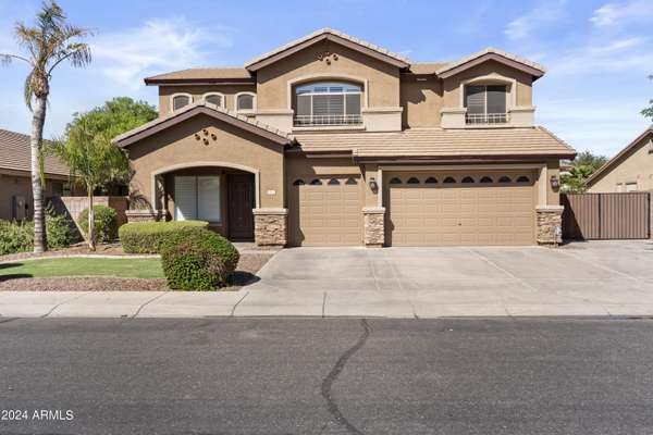 Chandler, AZ 85286,1414 E Locust Drive