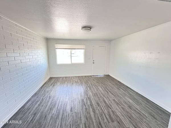 Phoenix, AZ 85008,4939 E Willetta Street #2