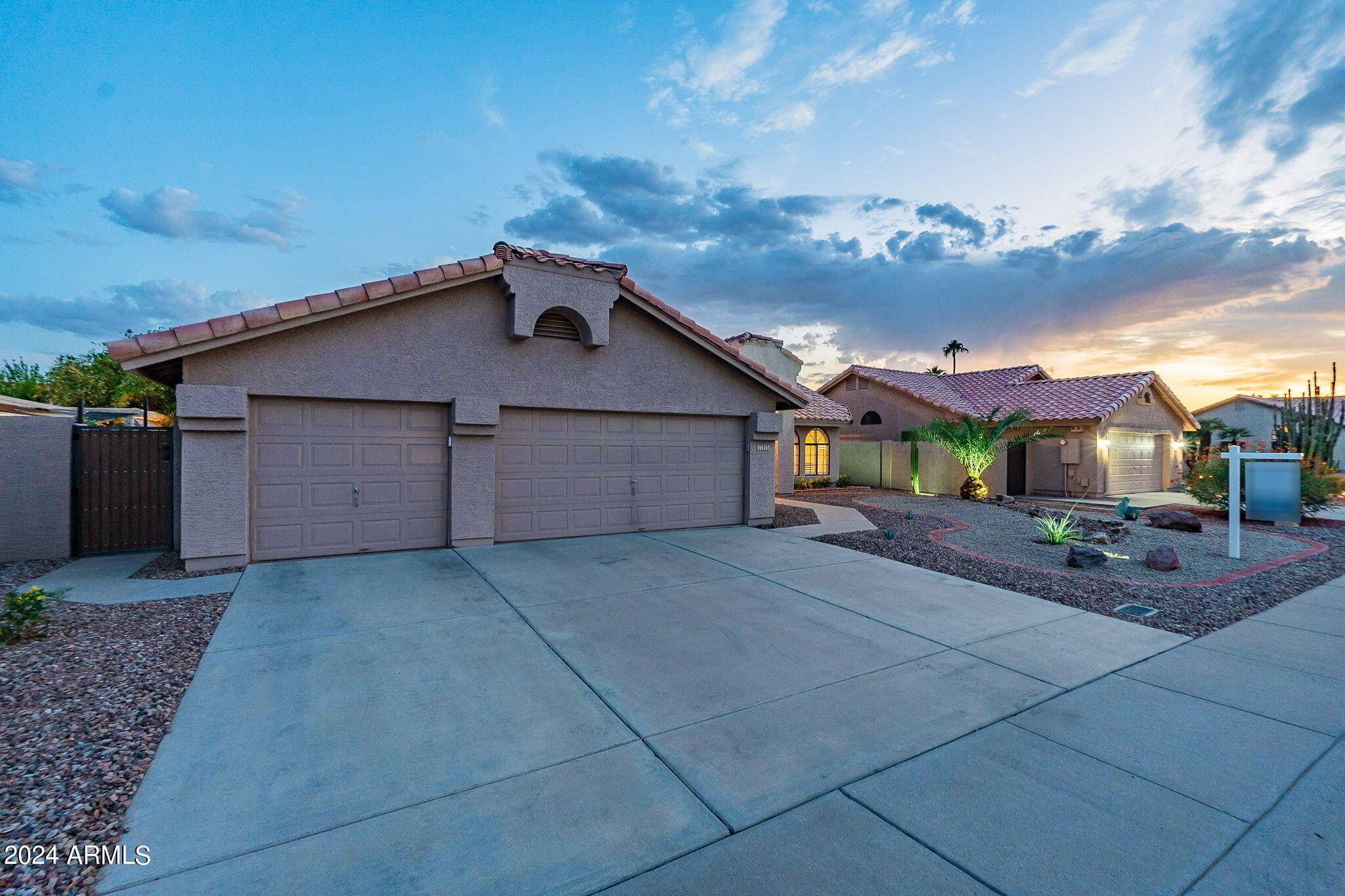 Tempe, AZ 85284,123 E MARIA Lane