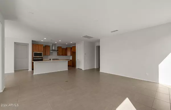 Buckeye, AZ 85396,21442 N 270TH Avenue