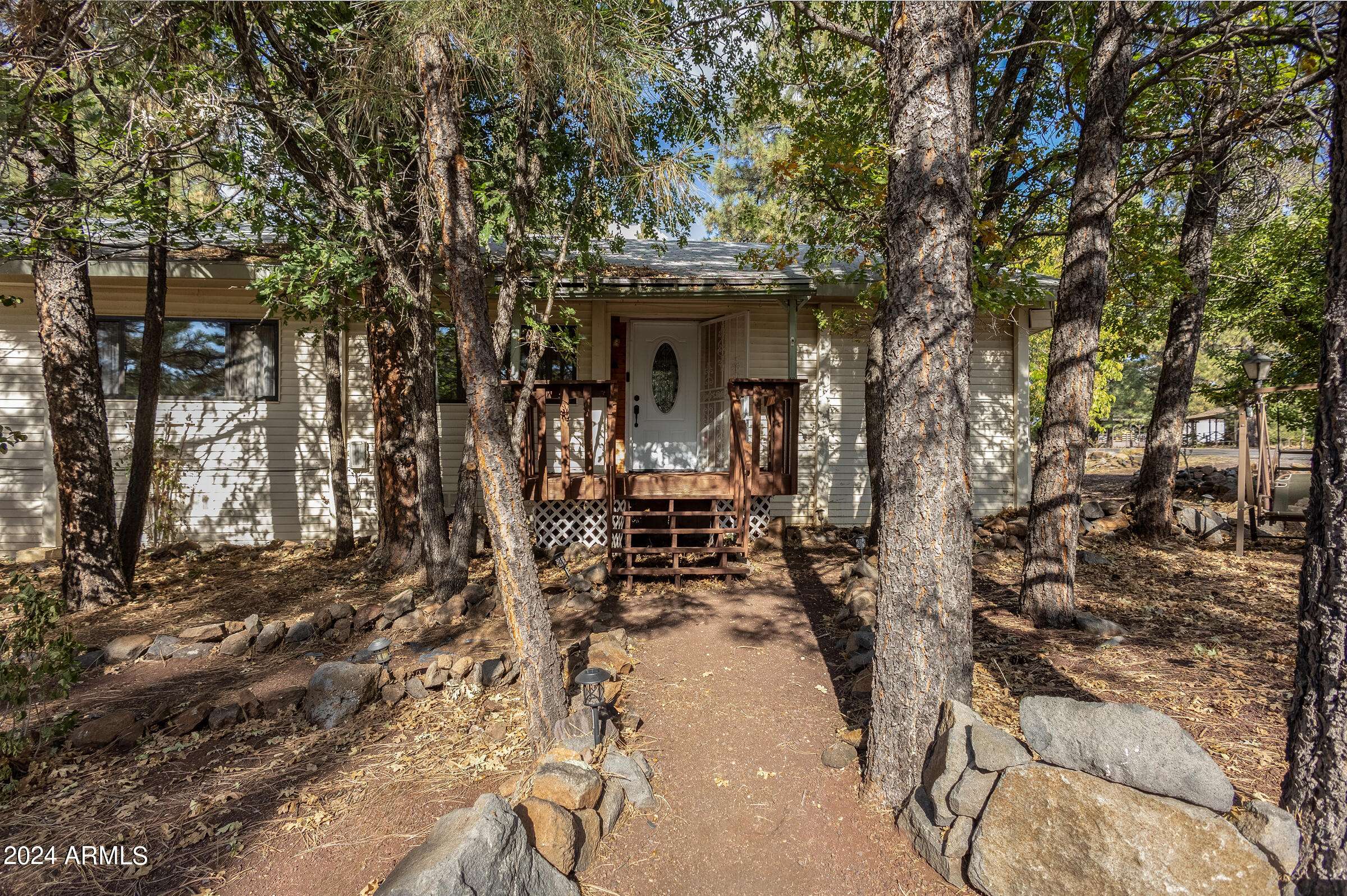 430 E LAGUNA Place, Munds Park, AZ 86017