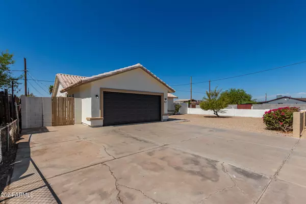 Phoenix, AZ 85040,4802 S 20TH Place