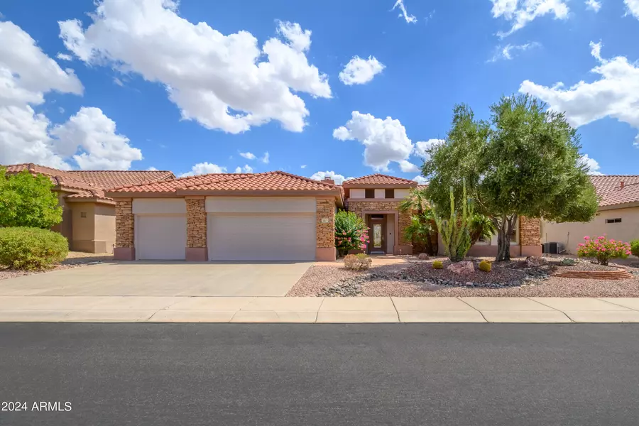 17621 N EAGLE CREST Drive, Surprise, AZ 85374