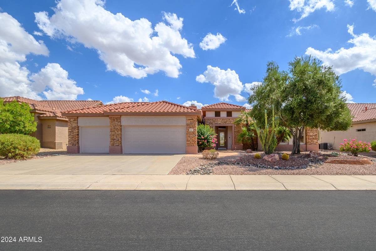 Surprise, AZ 85374,17621 N EAGLE CREST Drive