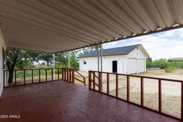 Oracle, AZ 85623,2730 N ROCKLIFFE Boulevard