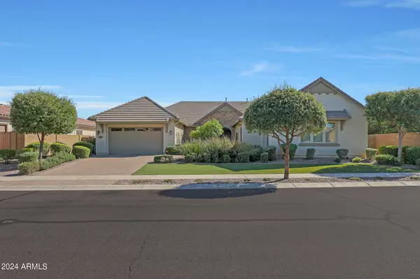 19235 E PEARTREE Lane, Queen Creek, AZ 85142