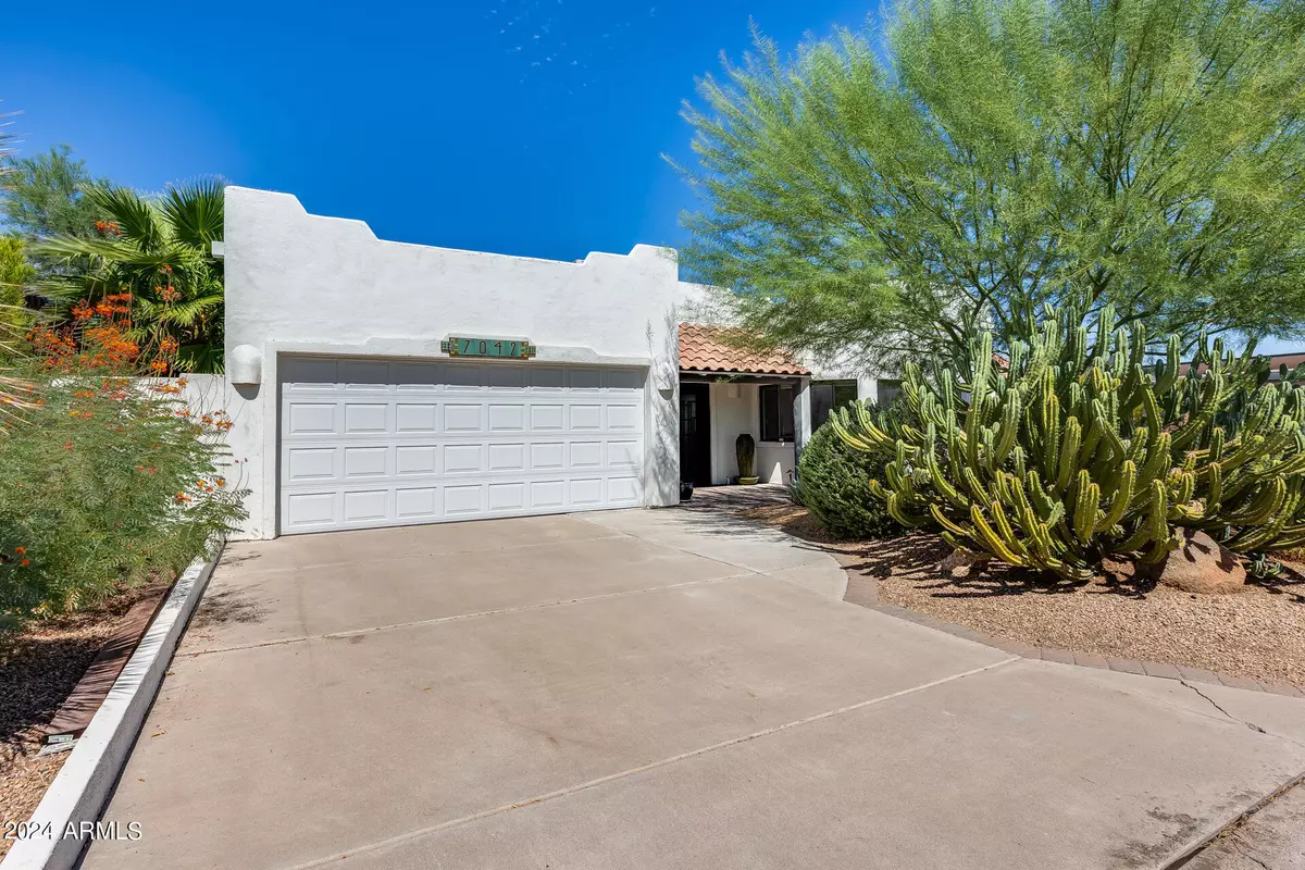 Paradise Valley, AZ 85253,7042 E ORANGE BLOSSOM Lane