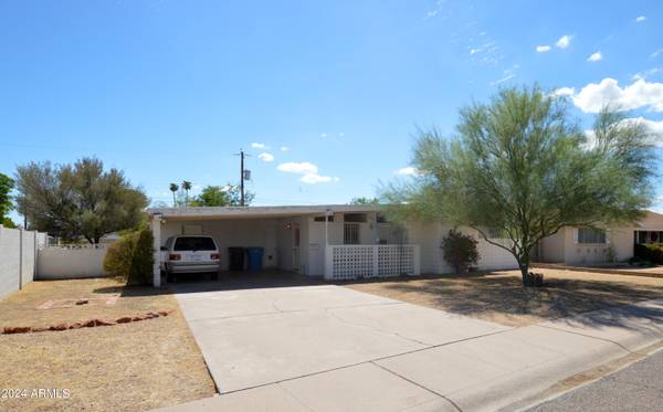 3801 W GOLDEN Lane, Phoenix, AZ 85051