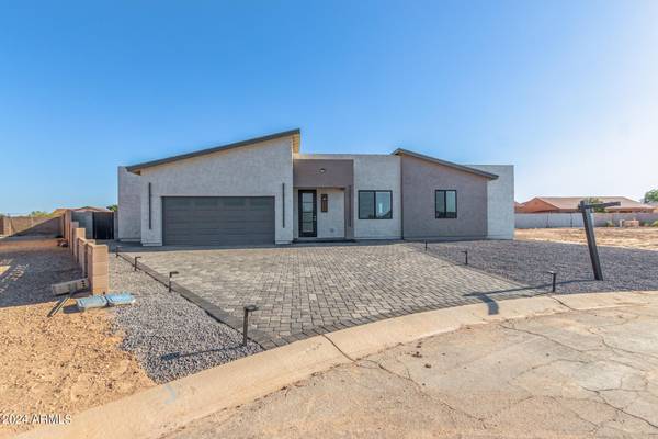 9300 W HARTIGAN Lane, Arizona City, AZ 85123