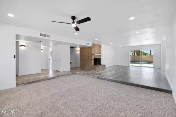 Glendale, AZ 85304,4511 W ASTER Drive