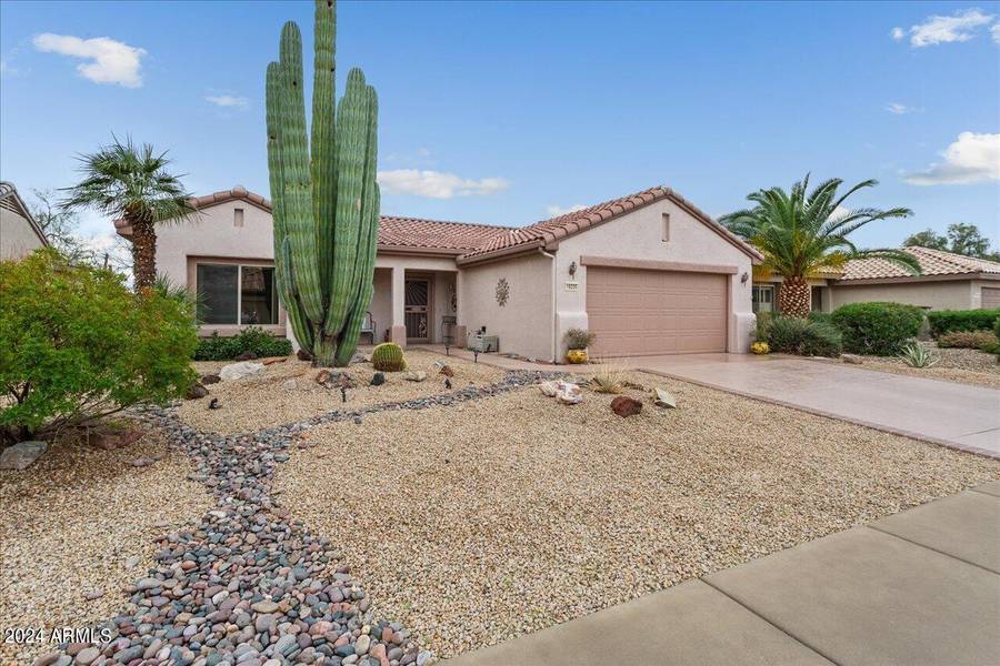 16235 W DESERT WINDS Drive, Surprise, AZ 85374