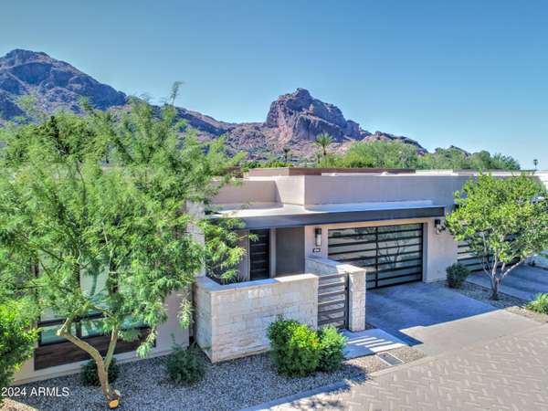 Paradise Valley, AZ 85253,6116 N LAS BRISAS Drive