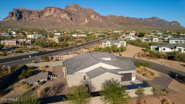 Apache Junction, AZ 85119,744 N MOON Road