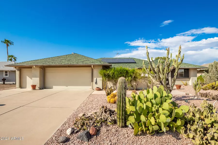 12406 W FLAGSTONE Drive, Sun City West, AZ 85375