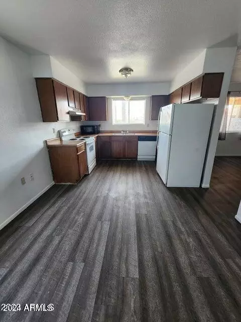 Mesa, AZ 85213,3102 E CICERO Street #202