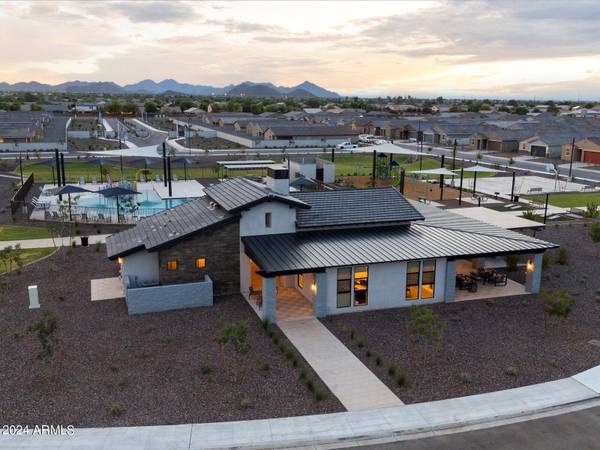 3337 E ALEXANDER Drive, San Tan Valley, AZ 85143