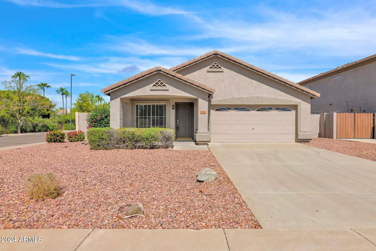 Gilbert, AZ 85233,906 W STRAFORD Avenue