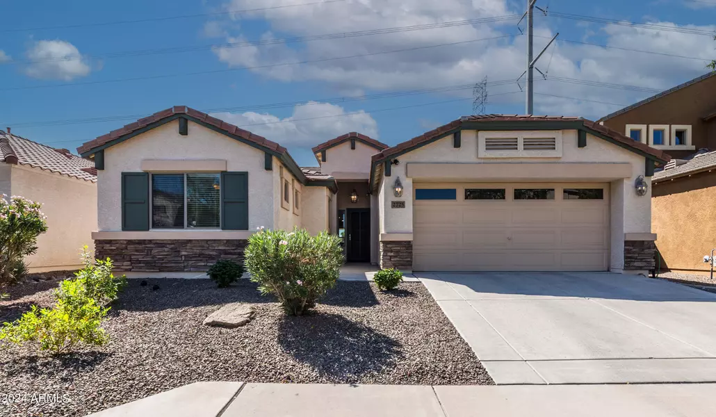 2725 E QUIET HOLLOW Lane, Phoenix, AZ 85024