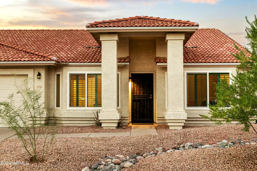 3706 E DESERT FLOWER Lane, Phoenix, AZ 85044