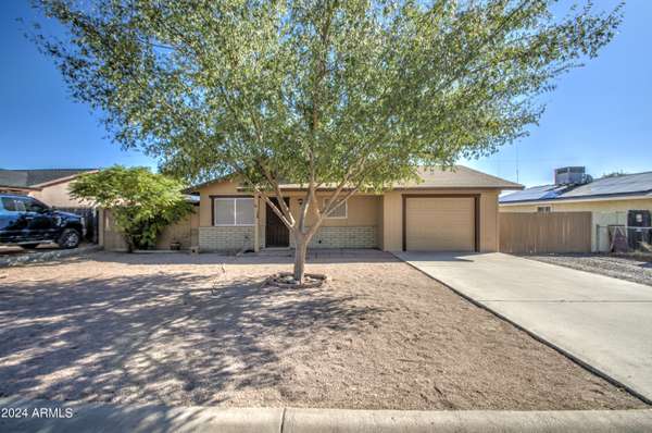 421 W 22ND Avenue, Apache Junction, AZ 85120